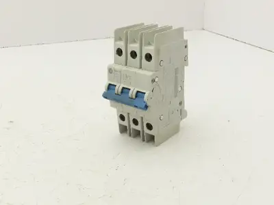 Allen Bradley 1489-M3C030 Circuit Breaker 3A 3 Pole 277/480V Din Rail Mount