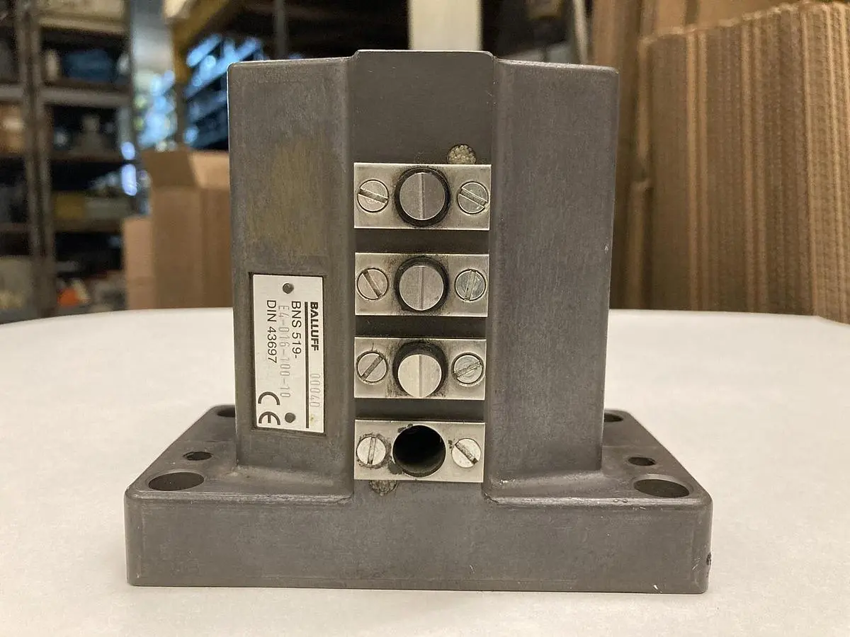 USED BALLUFF BNS 519-D4-D12-100-10
