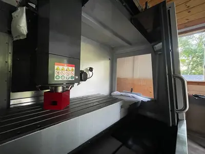 2023 HAAS VF-4 Vertical Machining Centers | Midstate Machinery (3)