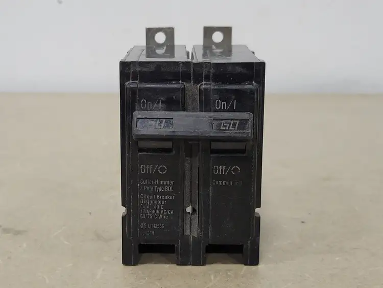 Used CUTLER-HAMMER BQL260 Switchgears British Columbia CA | Lenmark #239980