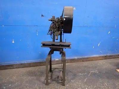 USED BENCH MASTER 1837