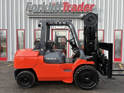 USED 2000 TOYOTA 7FGU45