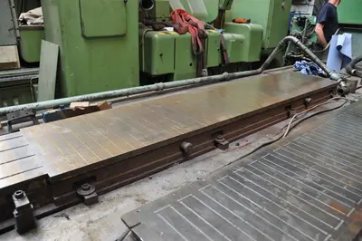 USED MAGNETIC TABLE 2000 X 400 MM