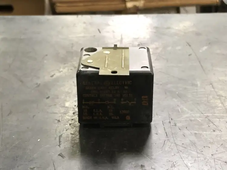 Used GENERAL ELECTRIC 17002 Misc Electrical & Power Parts British Columbia CA | Lenmark #248601