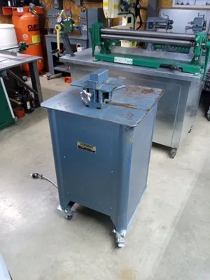 LOCKFORMER 20 gauge Button Punch Flanger Flangers | THREE RIVERS MACHINERY (3)