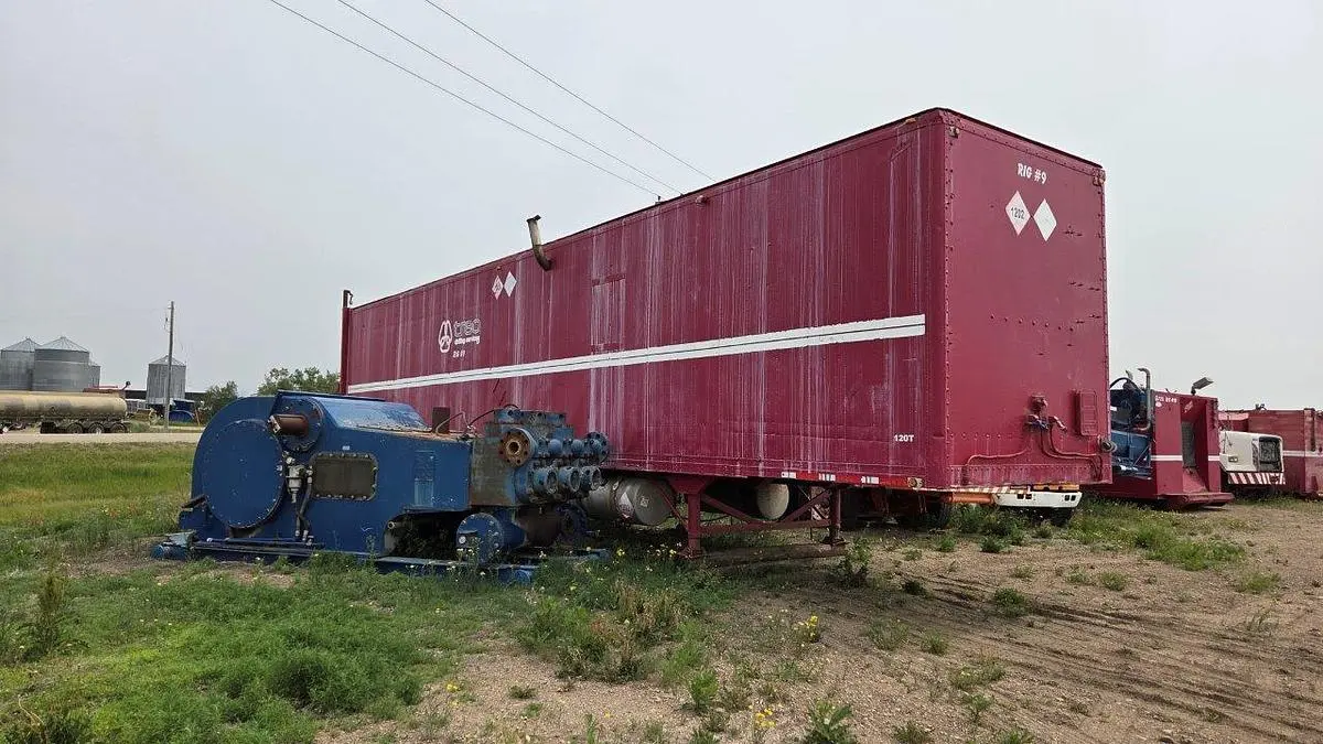USED ALLOY TRAILERS INC 48' TANDEM AXLE VAN TRAILER