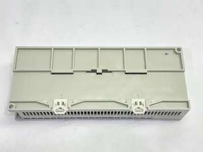 USED ALLEN BRADLEY SER E MICROLOGIX 1000 32 POINT CONTROLLER BROKEN COVER