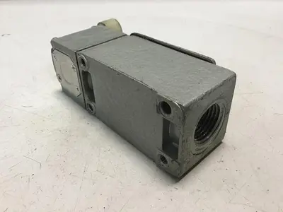 USED TELEMECANIQUE C2JK05