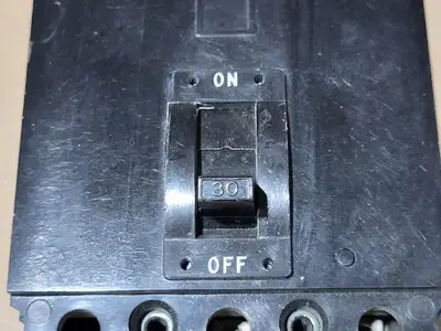 Used SQUARE D FAL36030 Switchgears British Columbia CA | Lenmark #1438438