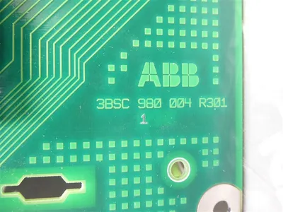 ABB DSQC 330 3HAB 6372-1/03B Back Plane Slot Rack Circuit Board Used