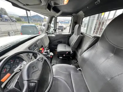 Used 2011 INTERNATIONAL WORKSTAR 7500 Cab Chassis trucks Washington US | Puget Sound Truck Sales #1546523