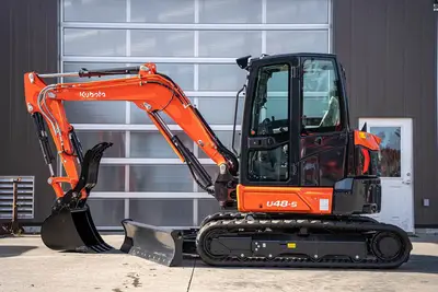USED 2022 Kubota U48-5