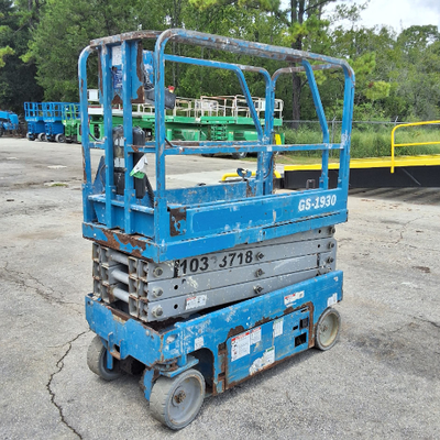 USED 2015 Genie GS-1930