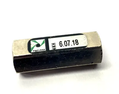 6.07.18 | Pneumax  1/8" Check Valve LOT OF 2 - New – Open Box