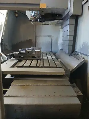Used 2001 VICTOR VCENTER-140 Vertical Machining Centers CZ | Amaron s.r.o. #1542320