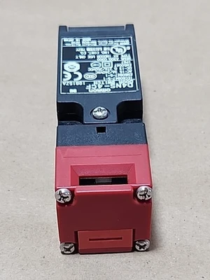 NEW Omron D4NS-4CF-NPT