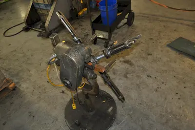 300 LB X 8" LITTELL MOTORIZED UNCOILER