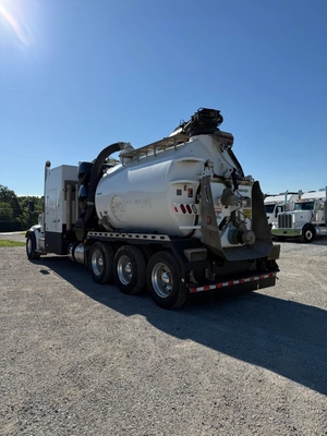 USED 2023 TORNADO F4
