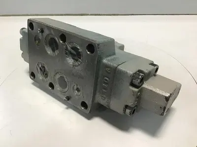 USED YUKEN DHG-06-2B2-5079