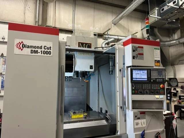 Used MITSUBISHI DM-1000 Vertical Machining Centers Illinois US | Arlington Machinery #872755