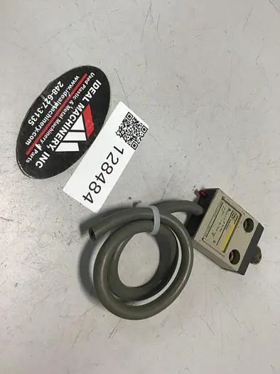 USED OMRON D4C-3402