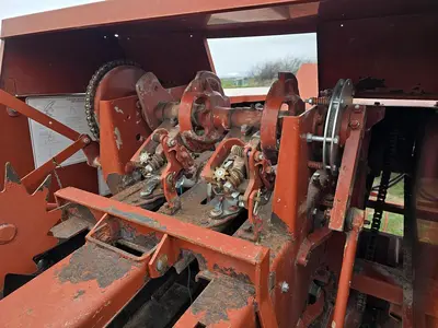 USED 2003 HESSTON 4655