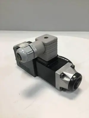 USED REXROTH 3WE6A51AG24NZ4V