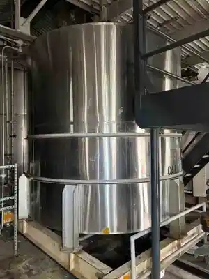 4200 gal stainless steel tank