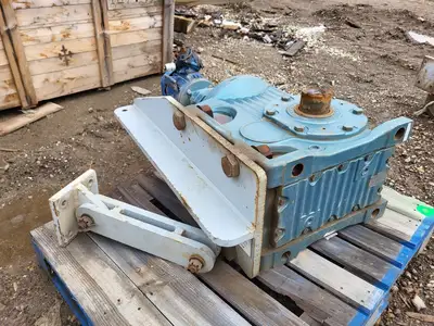 USED SEW-EURODRIVE KA127R77AM182-KS