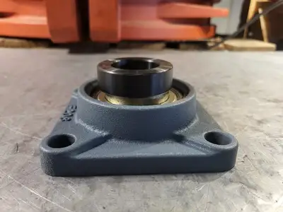 NEW NATIONAL BEARING UCF208-24