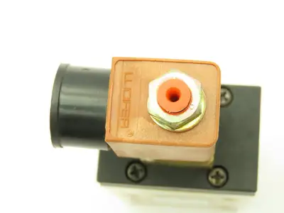 Honeywell Skinner U341L11S600 Vickers Solenoid Valve 10 Bar 1/4" Port 24 VDC