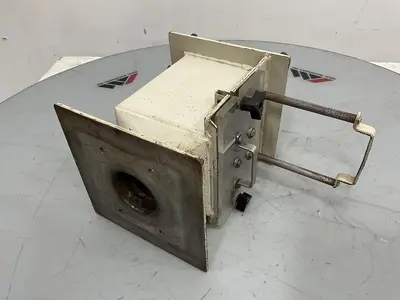 USED METAL FABRICATOR NO MODEL NUMBER / NO TAG