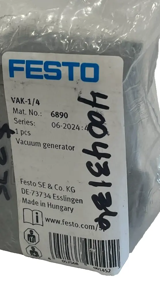 NEW FESTO VAK-1/4 VACUUM GENERATOR 6890 VAK14