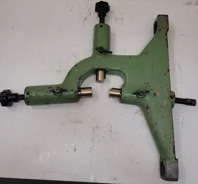 STEADY REST FOR LATHE