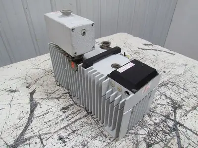 Pfeiffer UNO-016-B Rotary Vane Vacuum Pump .74 HP 265/460V 60 Hz