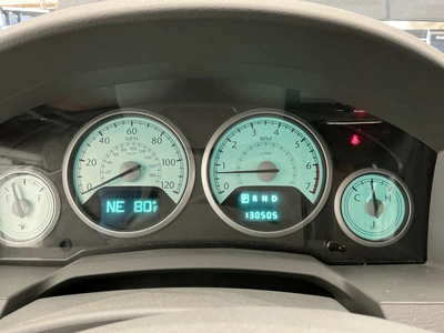 USED 2009 CHRYSLER TOWN AND COUNTRY