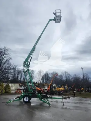 USED 2018 JLG T350