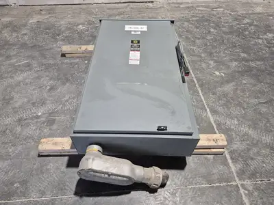 USED SQUARE D CH365R