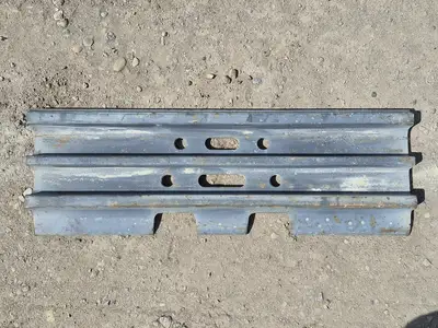USED KOMATSU 21M-32-11240