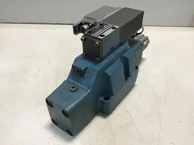 USED BOSCH 0 811 404 615