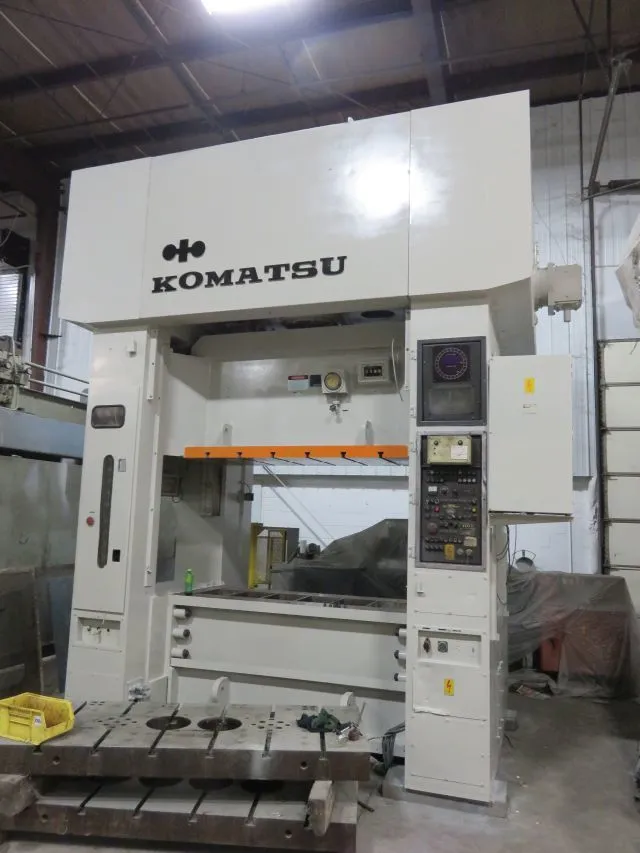 USED 1986 KOMATSU E2T-200N