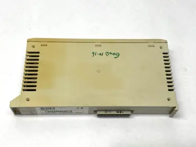 USED SIGMATEK I/O MODULE TO 32F NC 30E CRACKED PLASTIC