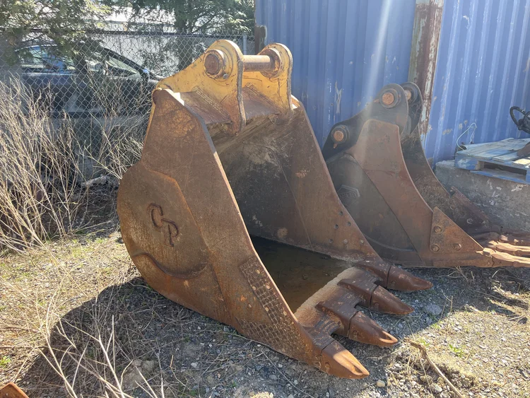 Used CP 330D-Dig Bucket Multipurpose Buckets Maryland US | Zadoon Equipment #1480858
