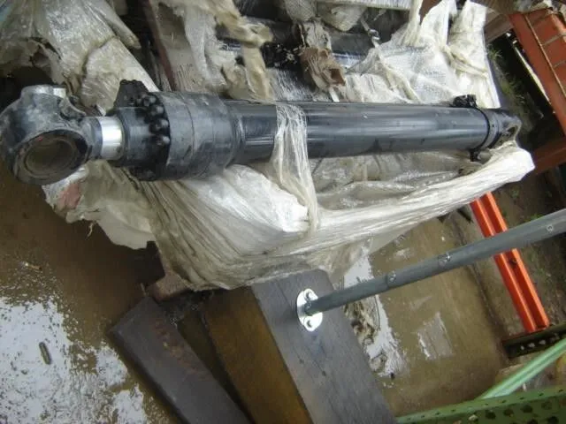 Used _UNKNOWN_ _UNKNOWN_ Hydraulic Cylinders Massachusetts US | Hillview Equipment #1490705