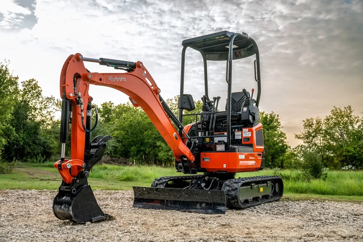 USED 2024 Kubota U17