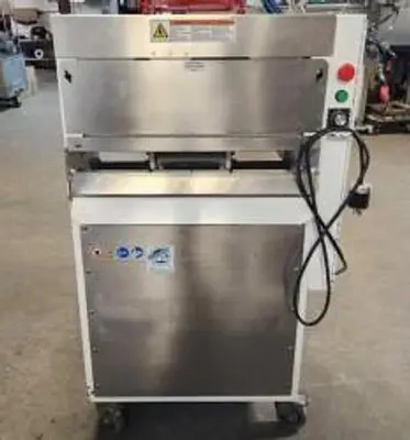USED OLIVER 860L