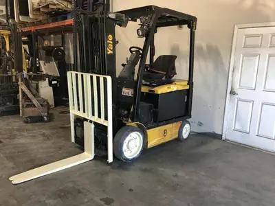 USED 2010 YALE ERC055VG