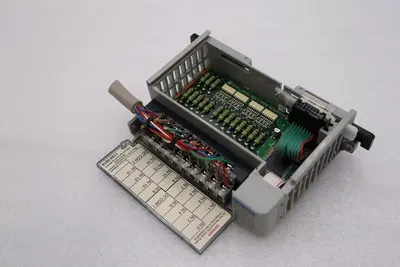 ALLEN-BRADLEY 1769-IQ16 SERIES A 16 PT. INPUT MODULE STOCK #K-1562C