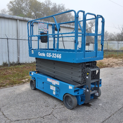 USED 2018 Genie GS-3246