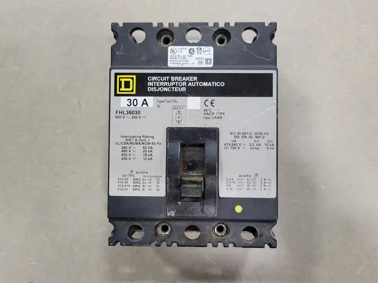 Used SQUARE D FHL36030 Switchgears British Columbia CA | Lenmark #242421